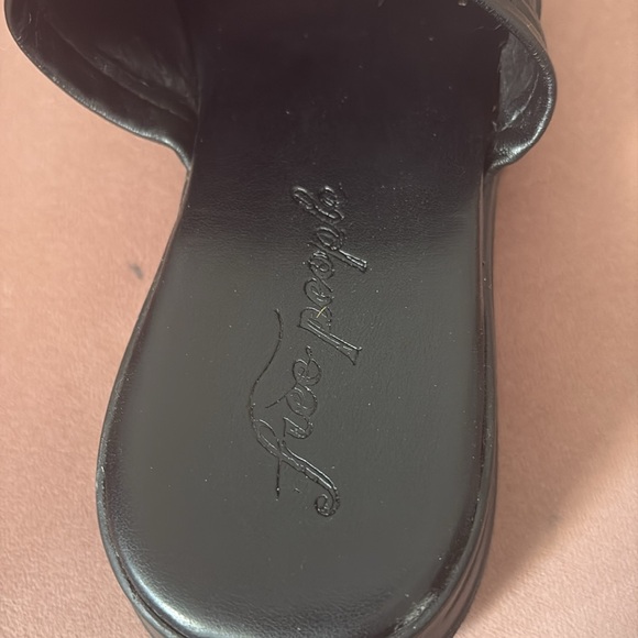 Free People Black Platform Edgy Clogs Size 41 - Picture 2 of 8